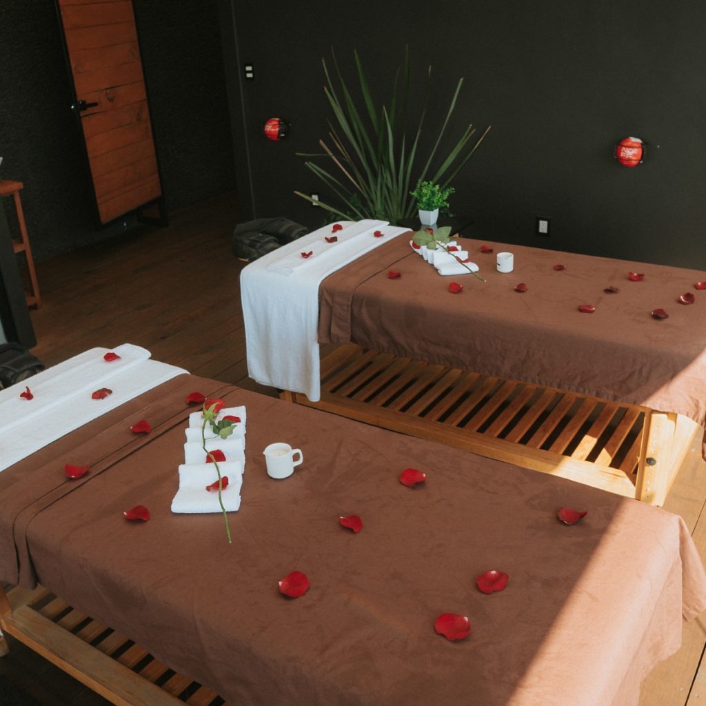 Camillas de masajes en Instalaciones Eternal Medical & Beauty Spa Metepec